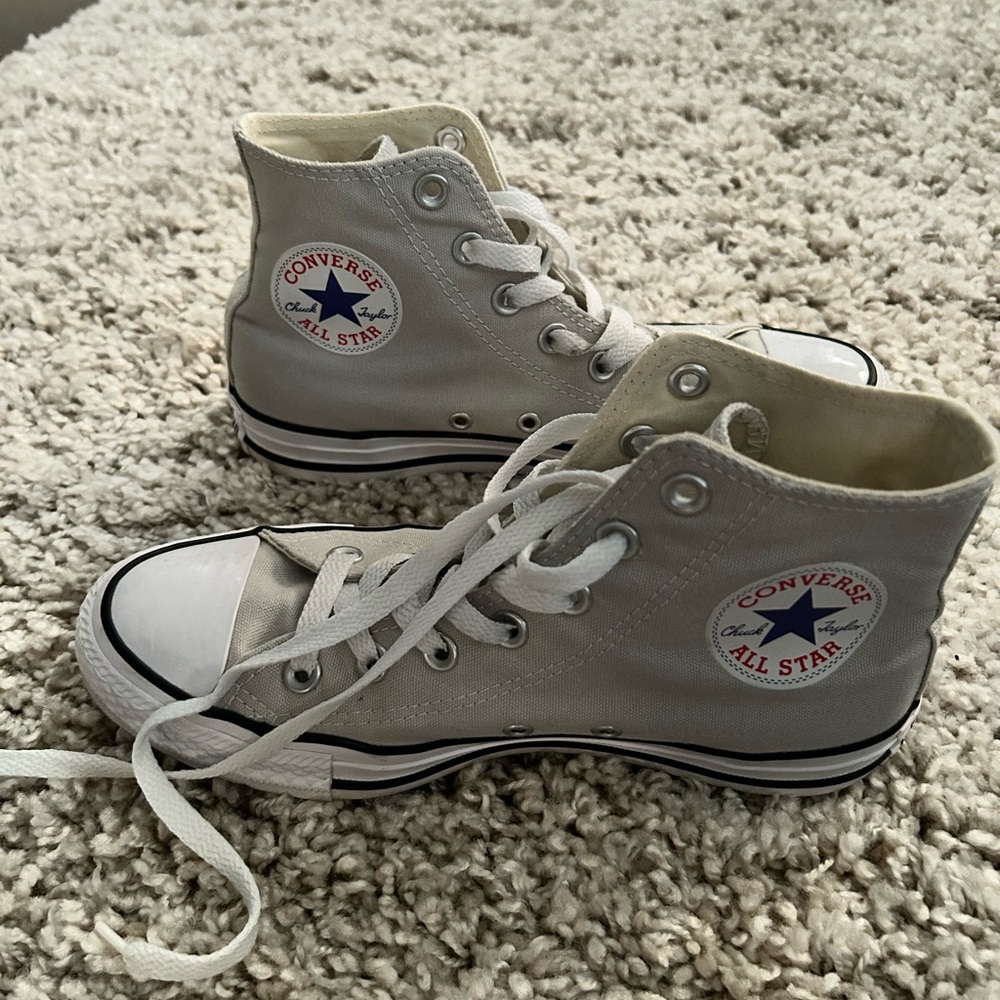 Converse High Top Sneakers 👟